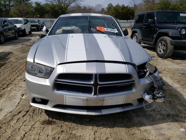 2C3CDXBG5CH112561 - 2012 DODGE CHARGER SE SILVER photo 5