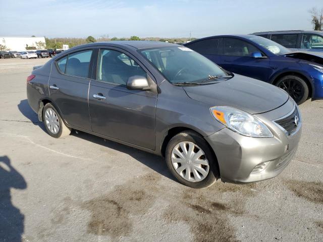 3N1CN7AP0DL886352 - 2013 NISSAN VERSA S GRAY photo 4