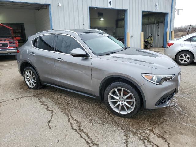 ZASFAKBN8J7B68660 - 2018 ALFA ROMEO STELVIO TI GRAY photo 4