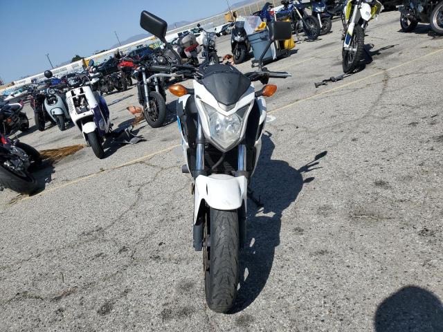 MLHPC4513D5000028 - 2013 HONDA CB500 F WHITE photo 2