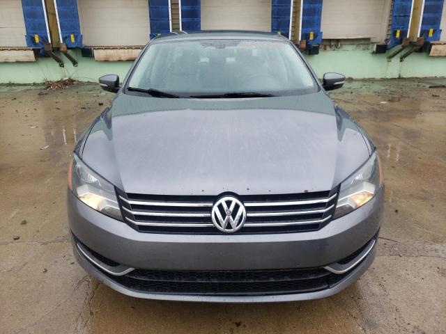 1VWAH7A33CC109423 - 2012 VOLKSWAGEN PASSAT S GRAY photo 5