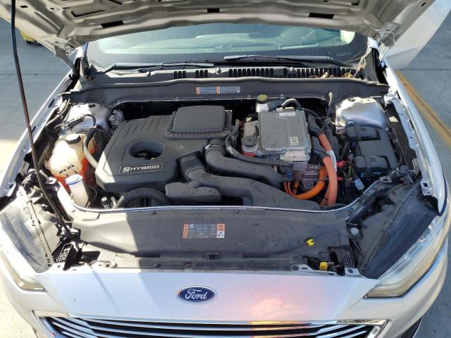 3FA6P0LU9KR218144 - 2019 FORD FUSION SE SILVER photo 11