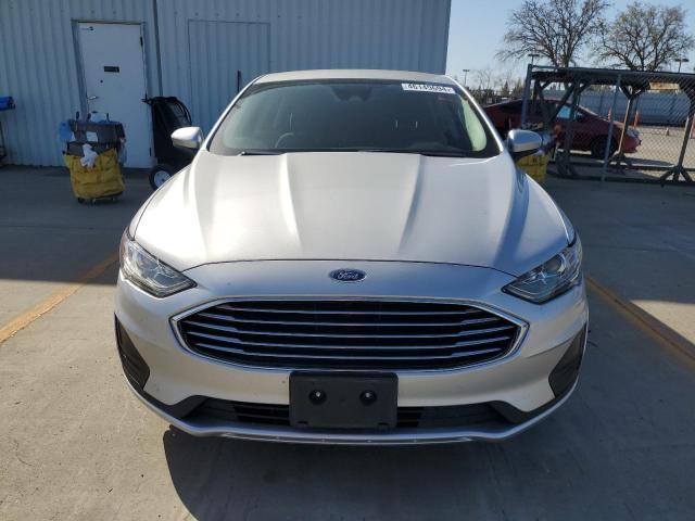 3FA6P0LU9KR218144 - 2019 FORD FUSION SE SILVER photo 5