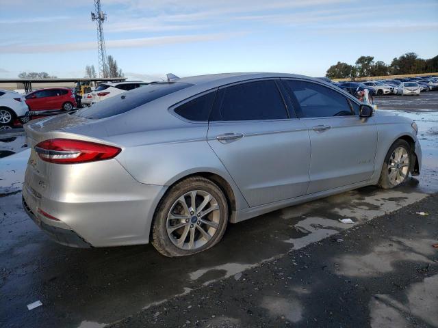 3FA6P0MU3KR189609 - 2019 FORD FUSION SEL SILVER photo 3