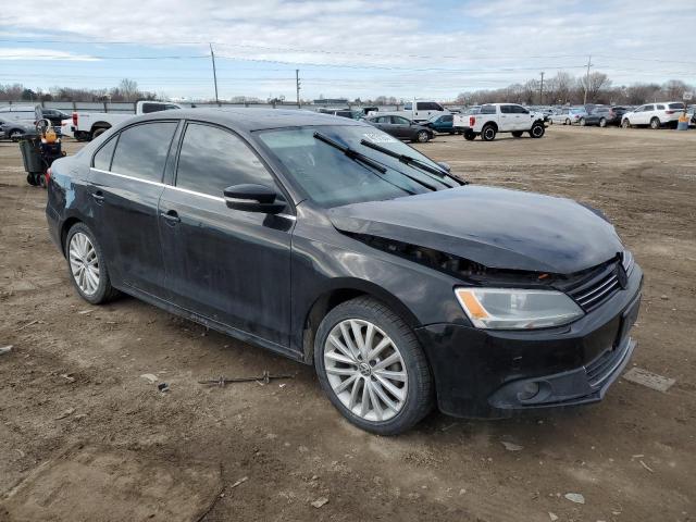 3VWLL7AJ2EM277156 - 2014 VOLKSWAGEN JETTA TDI BLACK photo 4