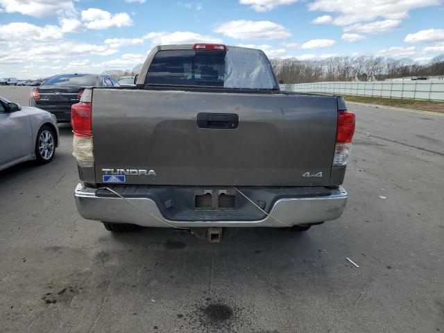 5TFUY5F13BX196176 - 2011 TOYOTA TUNDRA DOUBLE CAB SR5 GRAY photo 6