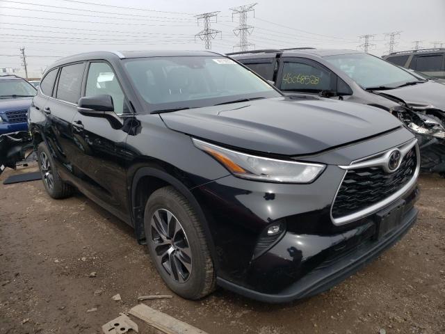 5TDHZRBH5MS533870 - 2021 TOYOTA HIGHLANDER XLE BLACK photo 4