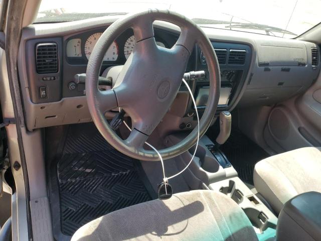 5TEGM92N52Z105930 - 2002 TOYOTA TACOMA DOUBLE CAB PRERUNNER SILVER photo 8