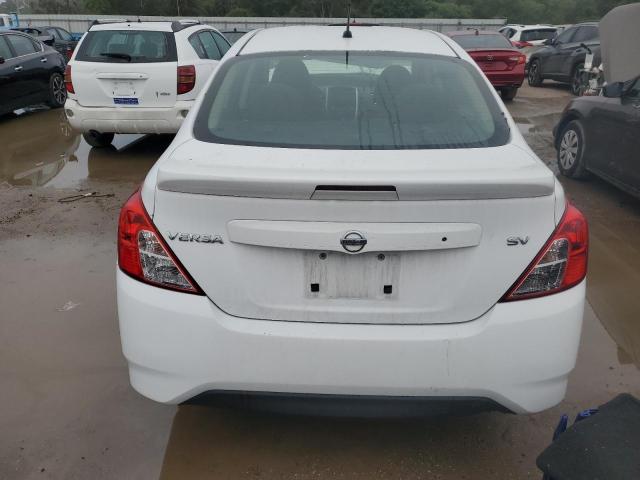 3N1CN7AP7HK462002 - 2017 NISSAN VERSA S WHITE photo 6