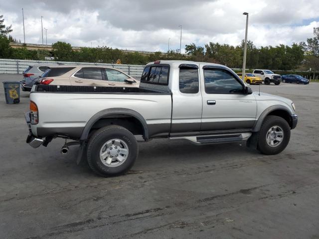 4TASM92N8YZ577601 - 2000 TOYOTA TACOMA XTRACAB PRERUNNER ვერცხლისფერი ფოტო 3