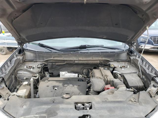 4A4AP3AW7FE037622 - 2015 MITSUBISHI OUTLANDER ES GRAY photo 12