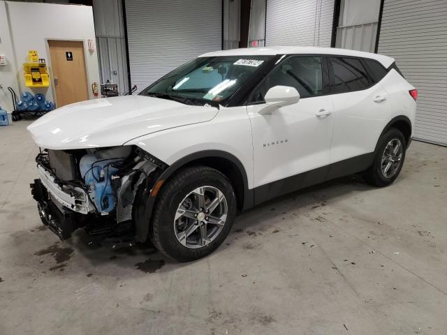 3GNKBHR42PS183497 - 2023 CHEVROLET BLAZER 2LT WHITE photo 1