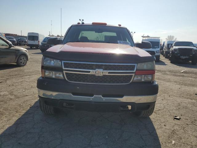 1GCHK33265F835424 - 2005 CHEVROLET SILVERADO K3500 RED photo 5