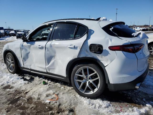 ZASFAKNN2J7B82372 - 2018 ALFA ROMEO STELVIO TI SPORT WHITE photo 2