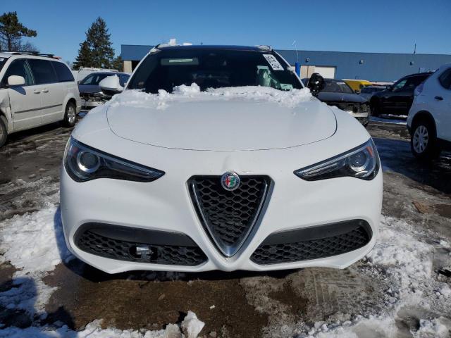 ZASFAKNN2J7B82372 - 2018 ALFA ROMEO STELVIO TI SPORT WHITE photo 5