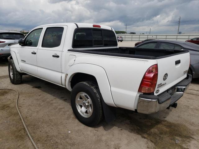 3TMJU62NX7M033129 - 2007 TOYOTA TACOMA DOUBLE CAB PRERUNNER WHITE photo 2