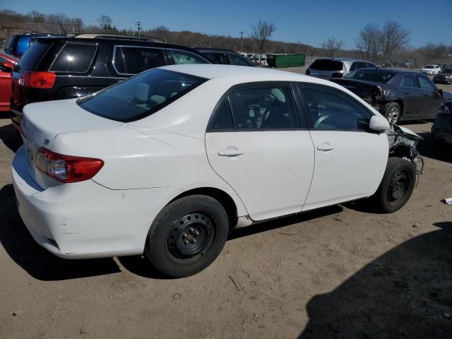 2T1BU4EE4CC852404 - 2012 TOYOTA COROLLA BASE WHITE photo 3