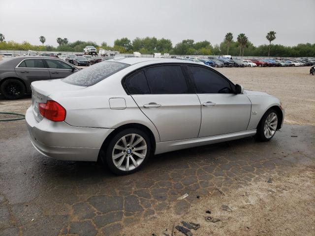 WBAPK5C51BF126720 - 2011 BMW 328 XI SULEV SILVER photo 3