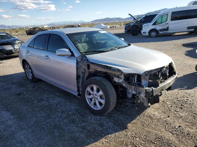 4T1BF3EK4BU752343 - 2011 TOYOTA CAMRY BASE SILVER photo 4