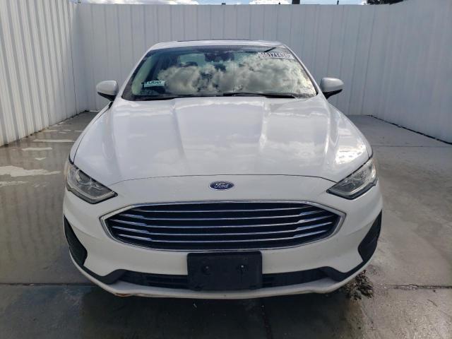 3FA6P0HD1LR135995 - 2020 FORD FUSION SE WHITE photo 5