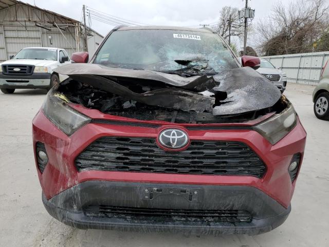 2T3W1RFV1LW099541 - 2020 TOYOTA RAV4 XLE MAROON photo 5