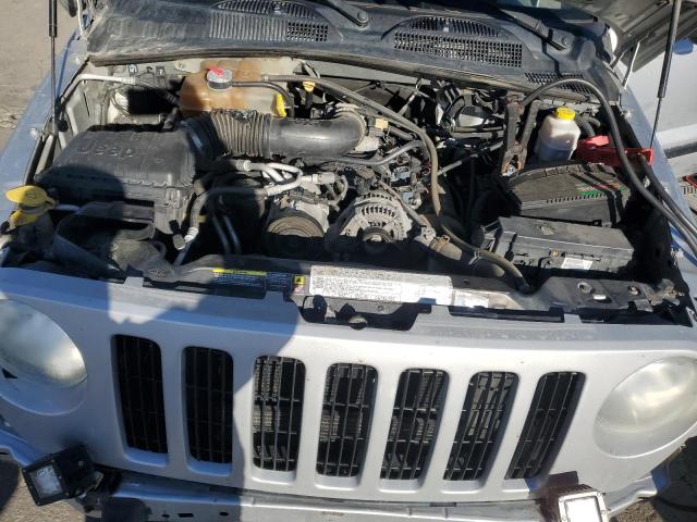 1J4GL38K86W181863 - 2006 JEEP LIBERTY RENEGADE 银色 照片 12