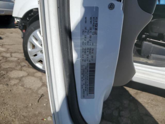 2C4RDGBG4JR330018 - 2018 DODGE GRAND CARA SE WHITE photo 12