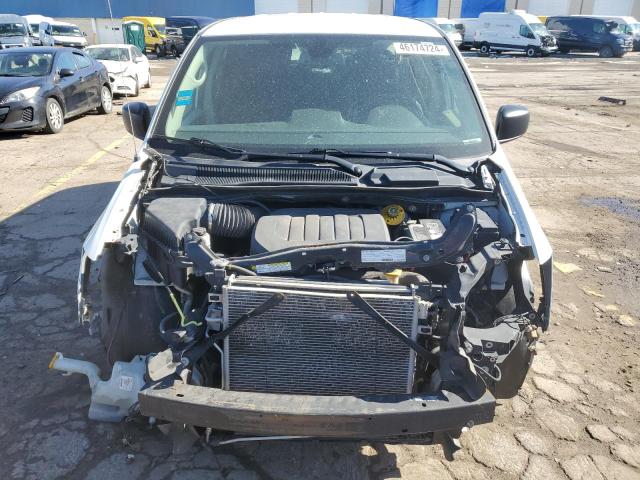 2C4RDGBG4JR330018 - 2018 DODGE GRAND CARA SE WHITE photo 5