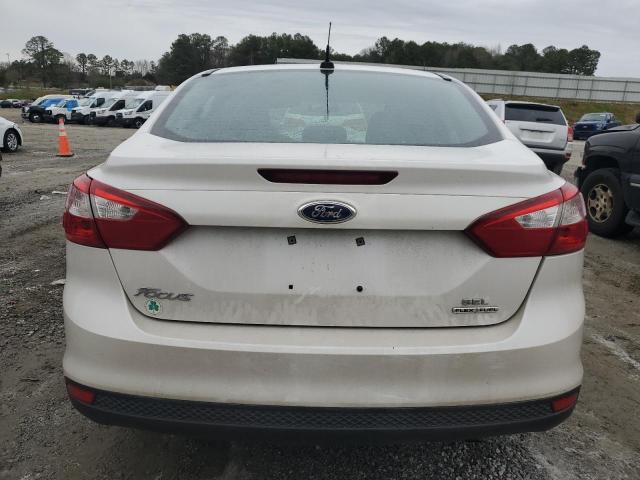 1FAHP3H2XCL473841 - 2012 FORD FOCUS SEL WHITE photo 6