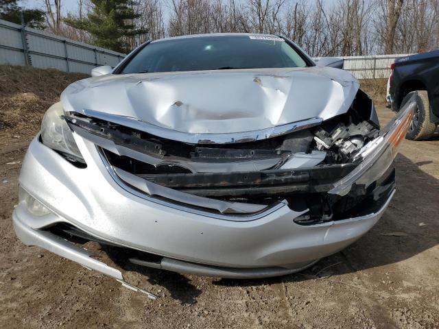 5NPEC4AC1DH714046 - 2013 HYUNDAI SONATA SE SILVER photo 5