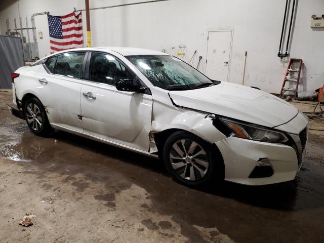 1N4BL4BV3LN317073 - 2020 NISSAN ALTIMA S WHITE photo 4