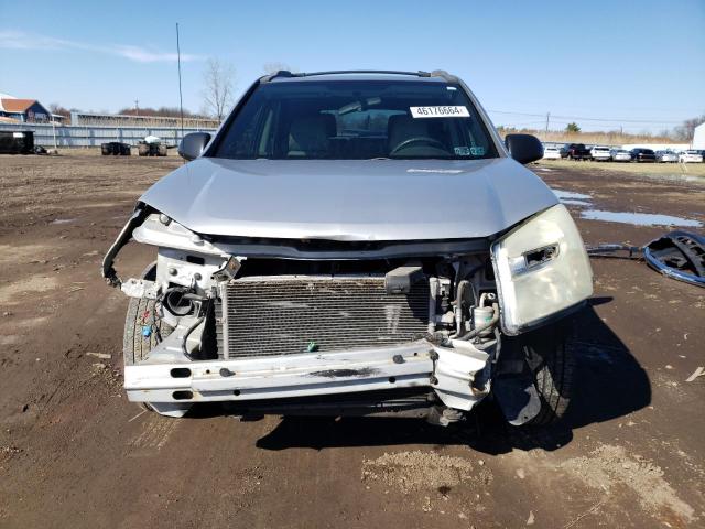 2CNDL13F956151721 - 2005 CHEVROLET EQUINOX LS SILVER photo 5