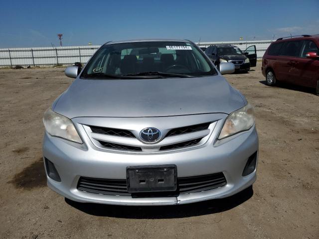 2T1BU4EE5CC771427 - 2012 TOYOTA COROLLA BASE SILVER photo 5