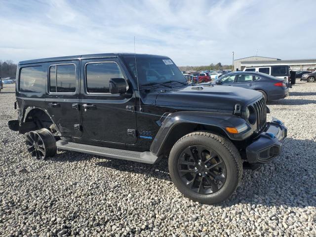 1C4JJXP68MW688627 - 2021 JEEP WRANGLER U SAHARA 4XE BLACK photo 4
