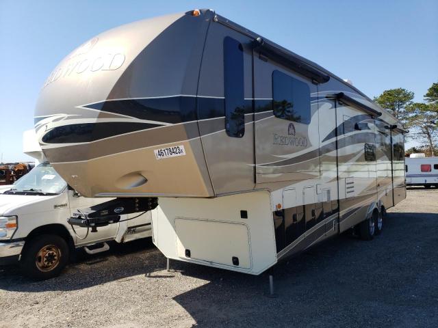 4V0FC3624DR003244 - 2013 CAMP CAMPER TWO TONE photo 2