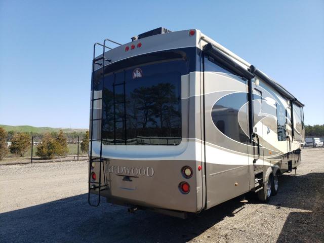 4V0FC3624DR003244 - 2013 CAMP CAMPER TWO TONE photo 4