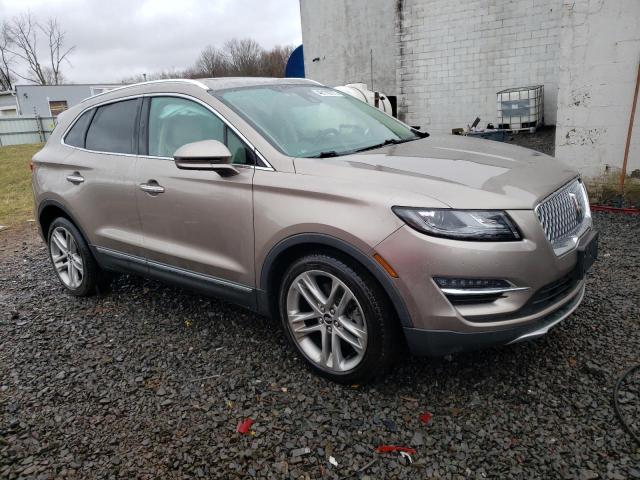 5LMCJ3D9XKUL47490 - 2019 LINCOLN MKC RESERVE Bej foto 4