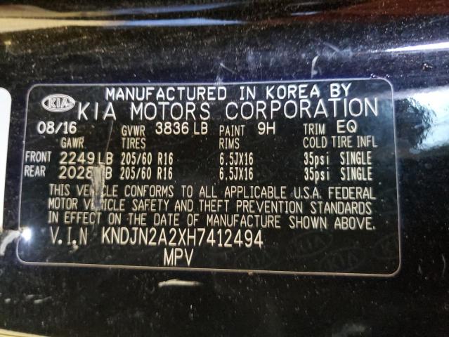 KNDJN2A2XH7412494 - 2017 KIA SOUL BLACK photo 13