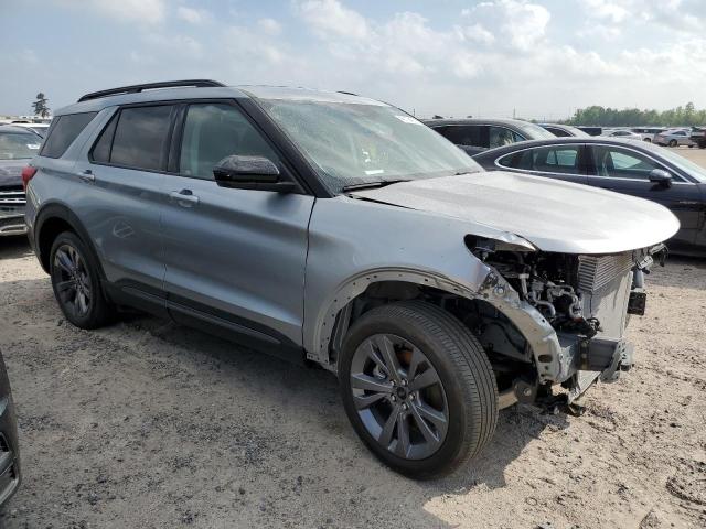 1FMSK7DH8NGB83539 - 2022 FORD EXPLORER XLT SILVER photo 4