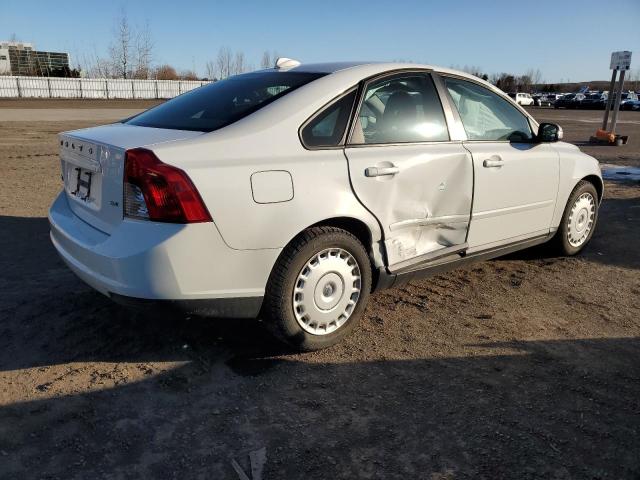 YV1382MS9A2485431 - 2010 VOLVO S40 2.4I WHITE photo 3