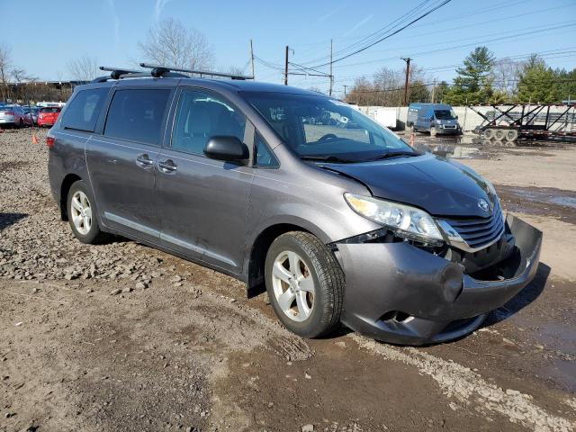 5TDKK3DC6FS685815 - 2015 TOYOTA SIENNA LE GRAY photo 4