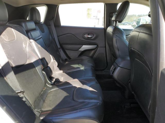 1C4PJMBX0JD619737 - 2018 JEEP CHEROKEE TRAILHAWK WHITE photo 11