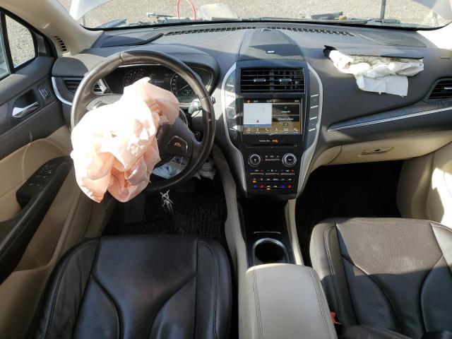 5LMTJ3DH7HUL40822 - 2017 LINCOLN MKC RESERVE ბეჟი ფოტო 8