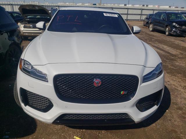 SADCM2BV4HA092892 - 2017 JAGUAR F-PACE S WHITE photo 5