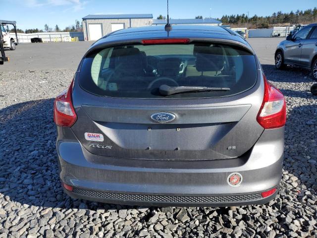 1FAHP3K25CL223707 - 2012 FORD FOCUS SE GRAY photo 6