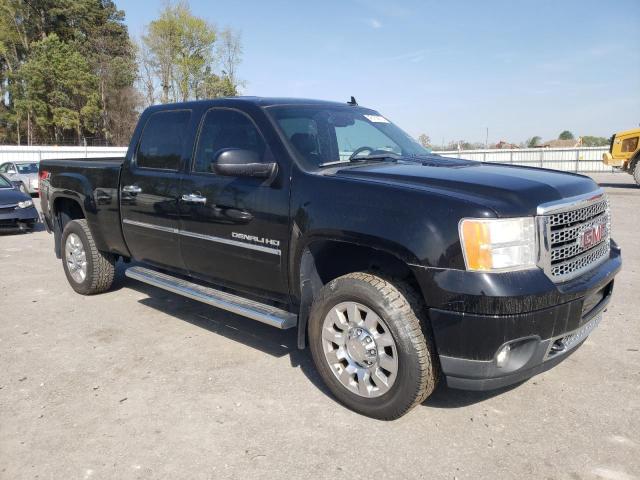 1GT125E8XDF242811 - 2013 GMC SIERRA K2500 DENALI BLACK photo 4