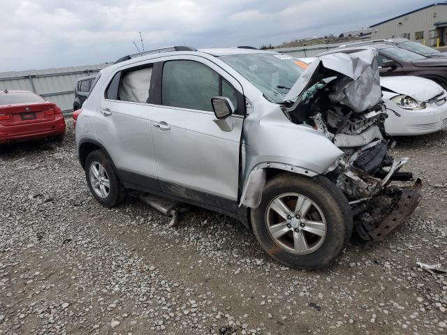 3GNCJLSB9JL305888 - 2018 CHEVROLET TRAX 1LT SILVER photo 4