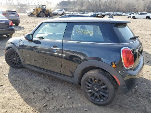 WMWXP5C55J3C65429 - 2018 MINI COOPER BLACK photo 2