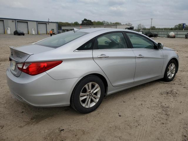 5NPEB4AC6DH567919 - 2013 HYUNDAI SONATA GLS SILVER photo 3