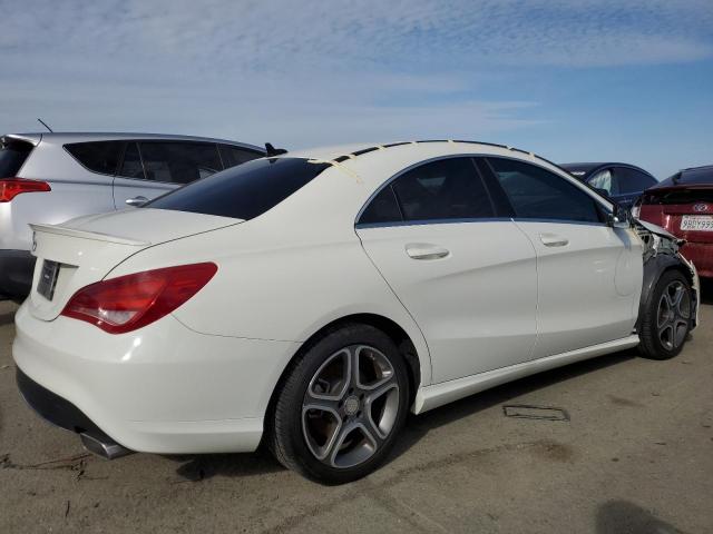 WDDSJ4EB0EN055734 - 2014 MERCEDES-BENZ CLA 250 WHITE photo 3